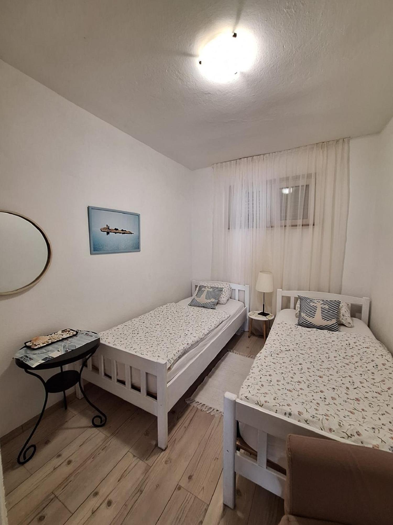 Apartments Mediterranean House Клек Экстерьер фото